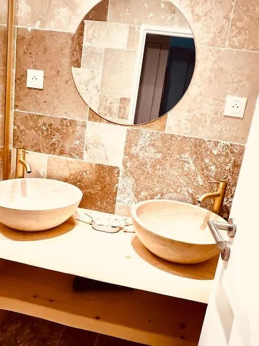 Stylish Loft Paris 17- 3 Bdrs - 2 Bathrs - 7 Pers Lägenhet