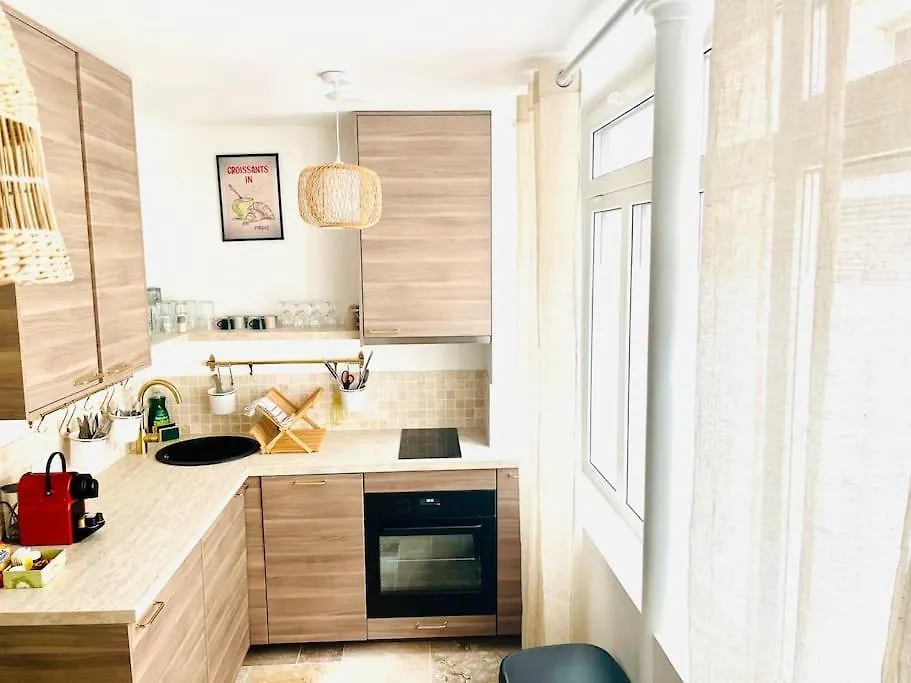Stylish Loft Paris 17- 3 Bdrs - 2 Bathrs - 7 Pers Lägenhet Frankrike