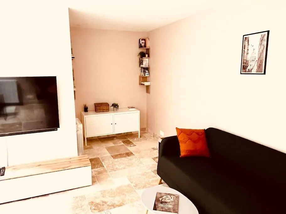 Stylish Loft Paris 17- 3 Bdrs - 2 Bathrs - 7 Pers Apartment