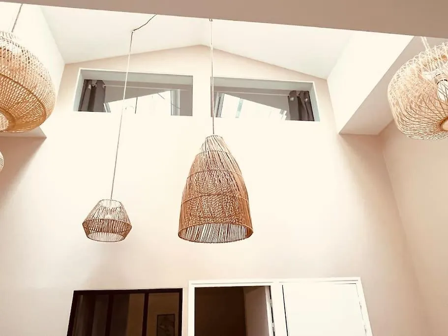 Stylish Loft Paris 17- 3 Bdrs - 2 Bathrs - 7 Pers Apartment France